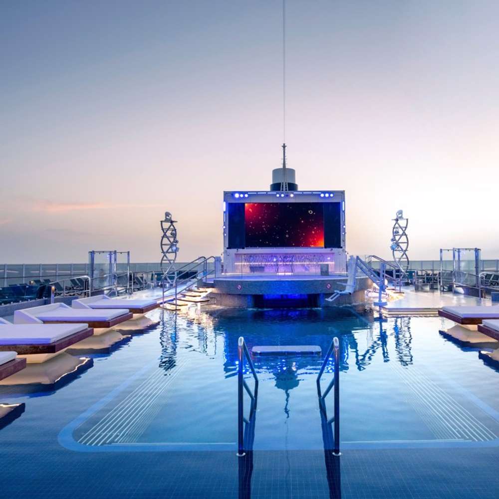 Long Island Pool