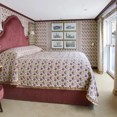 Image related to Suite