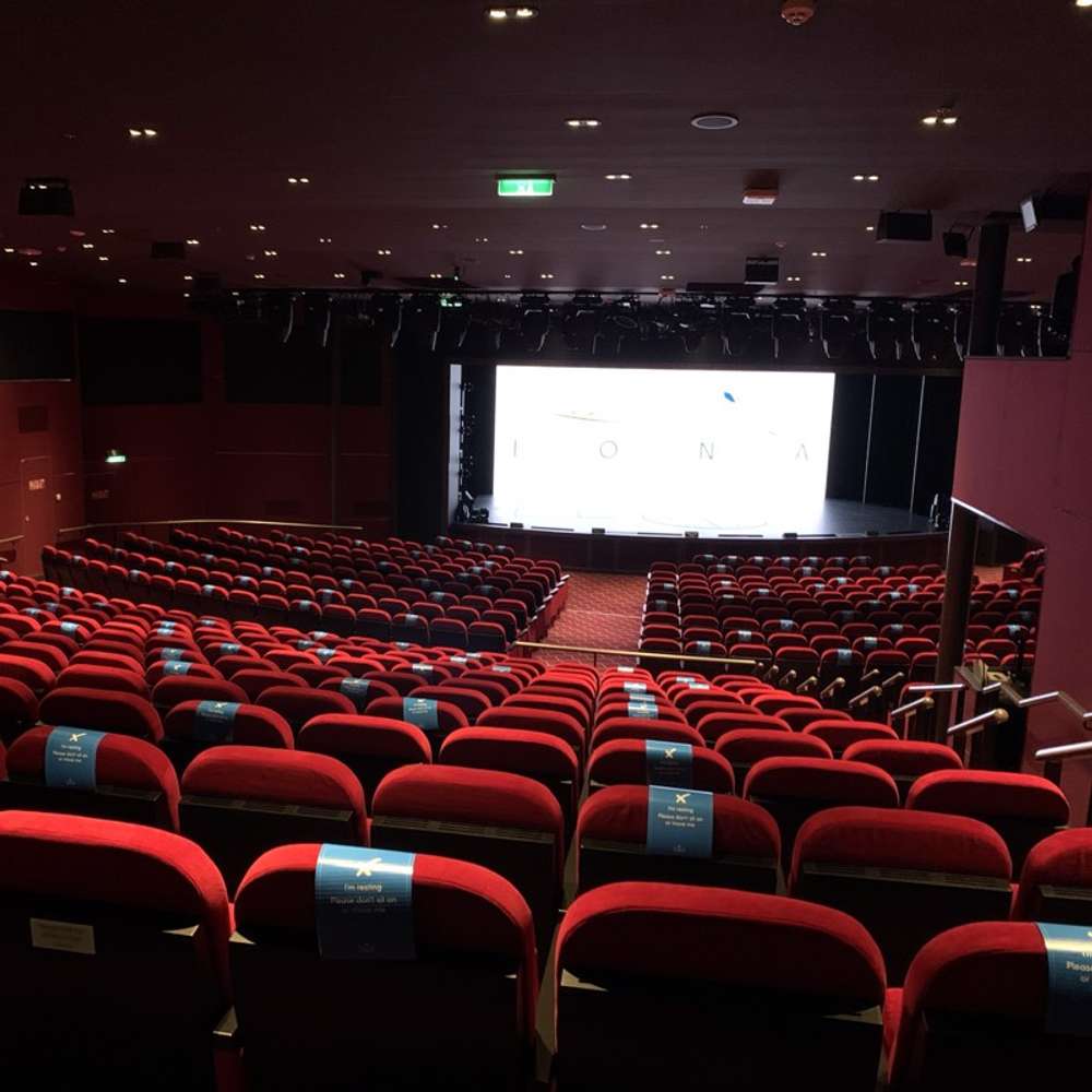 P&O Iona - Theatre