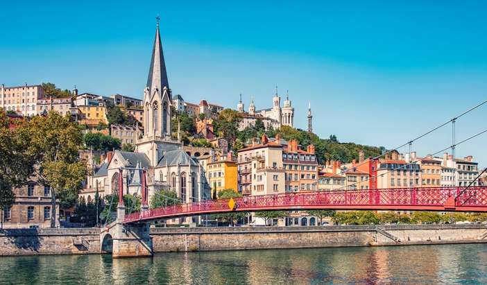 Lyon - Overnight onboard