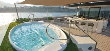 Image related to Emerald Sakara