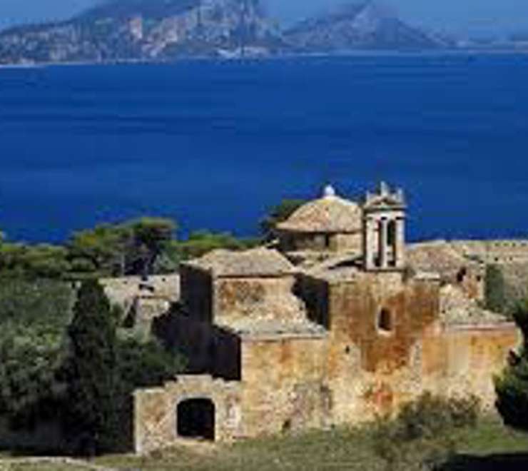 Explore the New Castle of Pilos