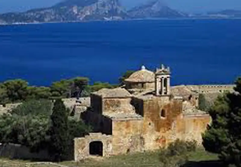 Explore the New Castle of Pilos