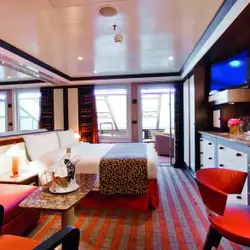 Image related to Grand Suite avec balcon sur mer
