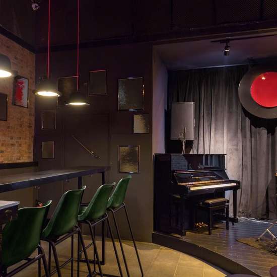 Piano Bar