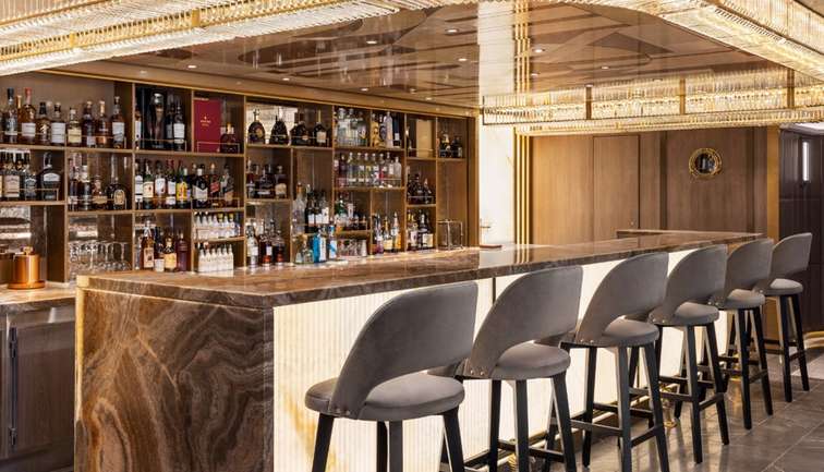 Casino Bar