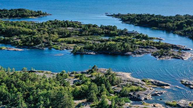 Explore a pristine West African archipelago of mangroves, wildlife and ancient culture.
