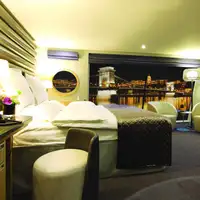 Royal Owner's Suite-Scenic Diamond