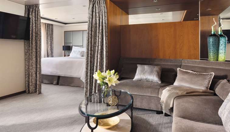 Regent Seven Seas Voyager