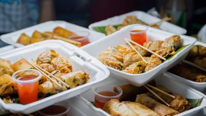 Enjoy an evening street food tour in Bangkok’s Chinatown
