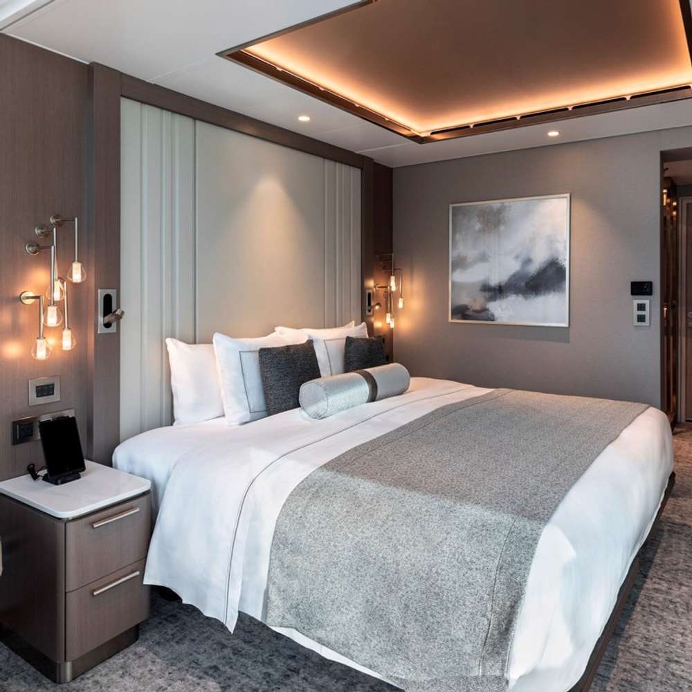 Signature Suite