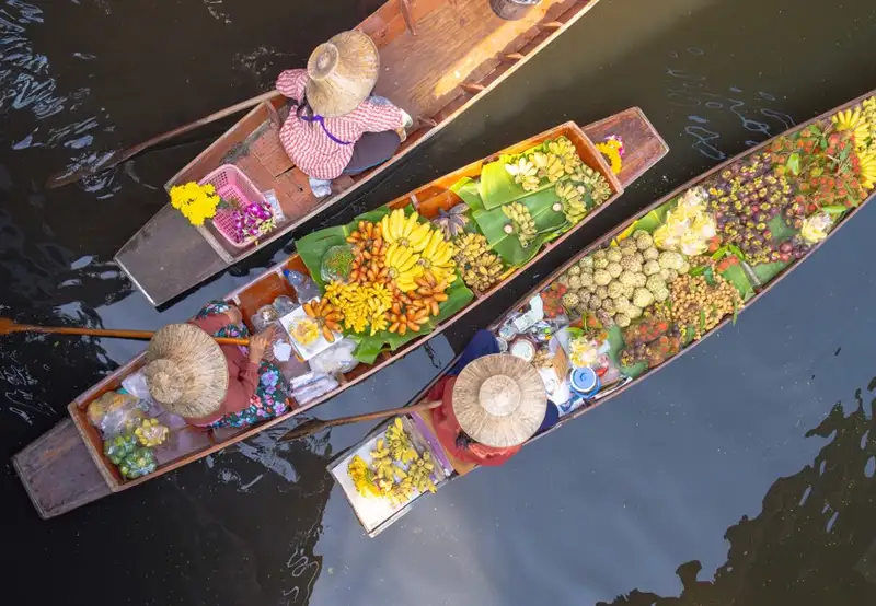 Saduak Floating Market