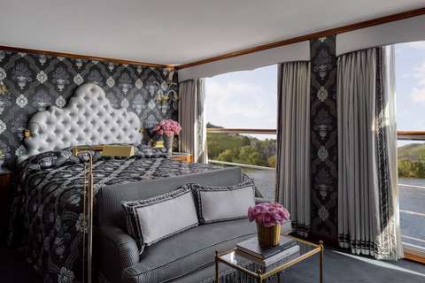 Image related to Suite