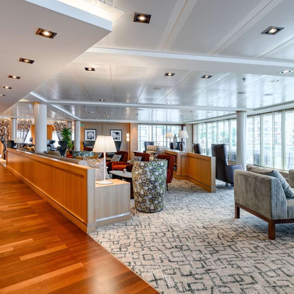 Seabourn Square