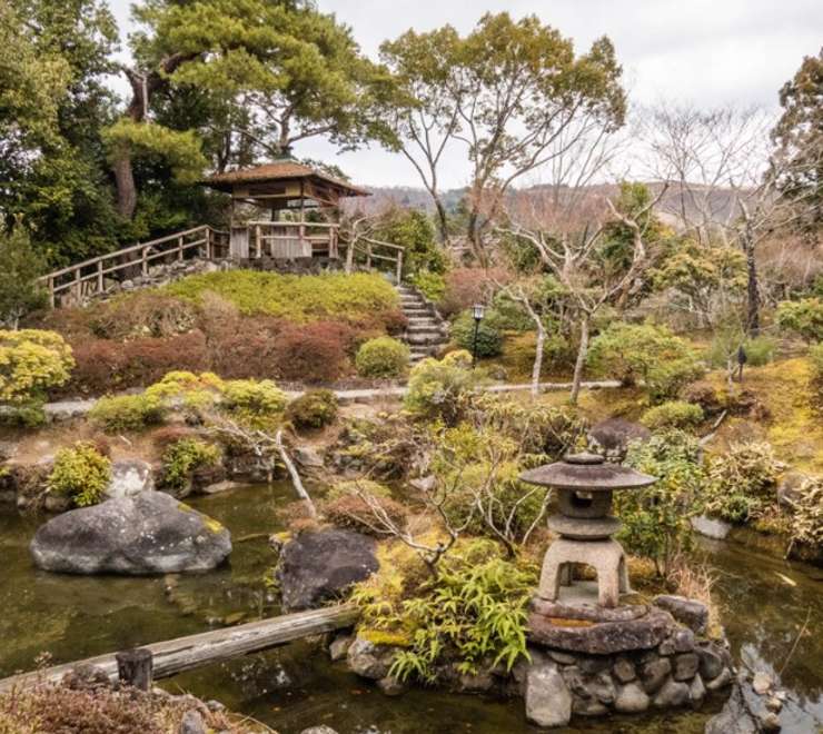 Garden Tour - Nara Yoshikien Garden