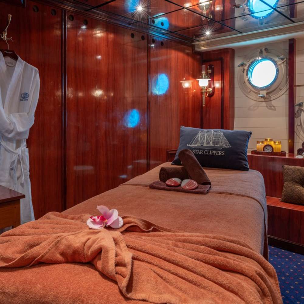 treatment room on royal clipper