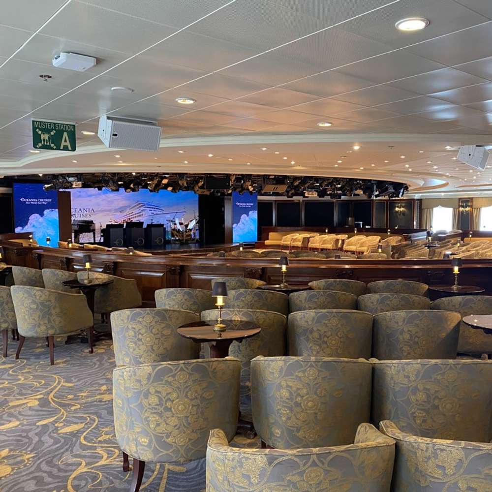 Oceania Sirena - Theatre