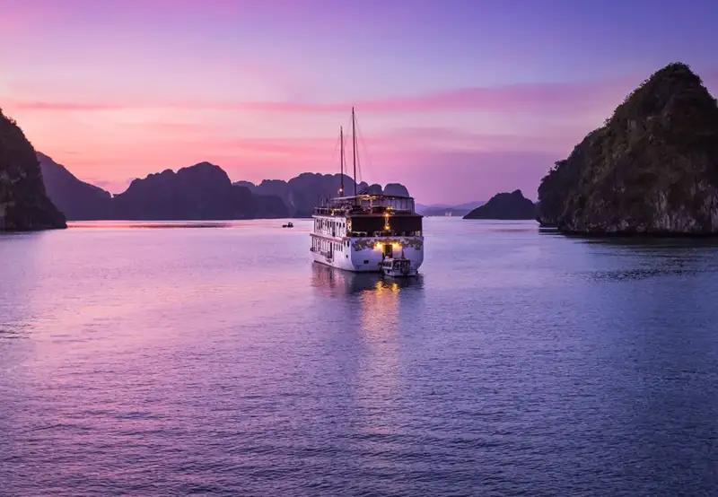 Halong Bay - Overnight Cruise